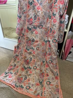 Extremely stylish Indian Pakistani kurta set